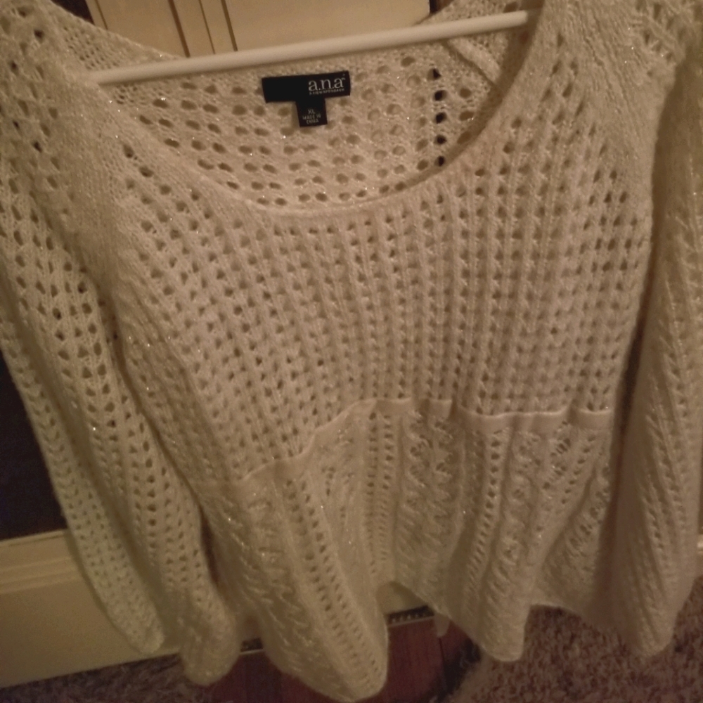 White sparkly sweater tie in back sweater